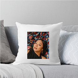 Hollywood Starlet Stephanie Hsu Pillows Cover
