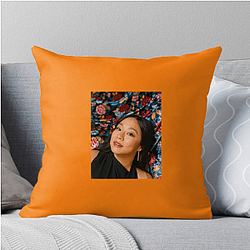 Hollywood Starlet Stephanie Hsu Pillows Cover