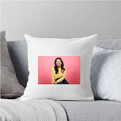 Academy Award Winner Stephanie Hsu Pillows Cover