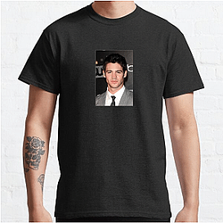 Versatile Actor Steven R Mcqueen T-Shirts