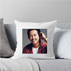 Hollywood Hunk Steven Yeun Pillows Cover