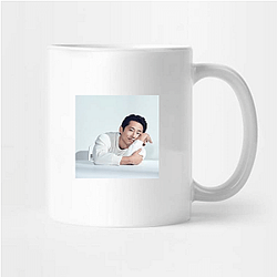 Screen Heartthrob Steven Yeun Mugs