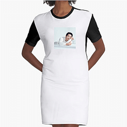 Screen Heartthrob Steven Yeun Dresses