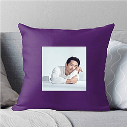 Screen Heartthrob Steven Yeun Pillows Cover