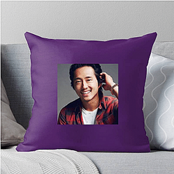 Hollywood Hunk Steven Yeun Pillows Cover