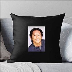 Legendary Actor Steven Yeun Pillows Cover