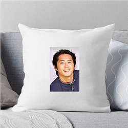 Legendary Actor Steven Yeun Pillows Cover