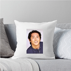 Legendary Actor Steven Yeun Pillows Cover