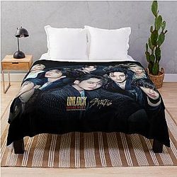 Stray Kids everywhere the world You make SKZ stay group image Japan season greetings bang chan lee know changbin hyunjin han felix seungmin in K-pop throw blanket
