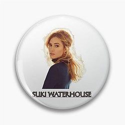 Suki Waterhouse