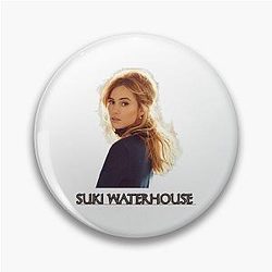 Suki Waterhouse