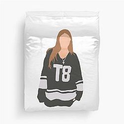 Tate Mcrae Duvet Cover