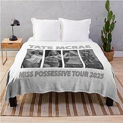 Tate McRae Tour Vintage Fan Art Throw Blanket