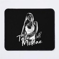 Tate Mcrae Retro Mouse Pad