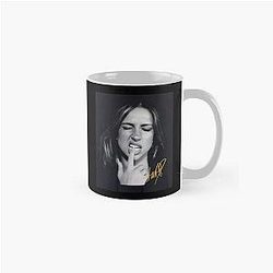 Tate McRae 2025 Portrait Classic Mug