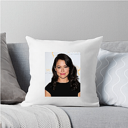 Legendary Actress Tatiana Maslany Pillows Cover