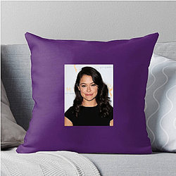 Legendary Actress Tatiana Maslany Pillows Cover