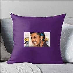Tenoch Huerta Merchandise Tenoch Huerta Pillows Cover