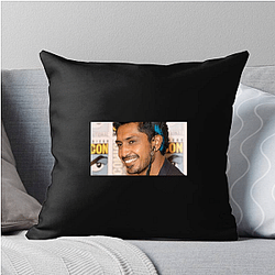 Tenoch Huerta Merchandise Tenoch Huerta Pillows Cover