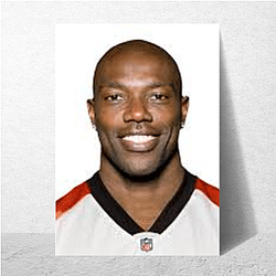 Offensive Commander Terrell Owens Posters