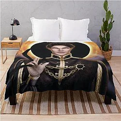 Eclipse. The Darkling Throw Blanket