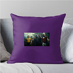 The Suicide Squad's final threat is the massive alien starfish Starro the Conqueror The Suicide Squad Pillows Cover