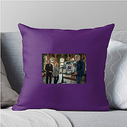 The Thursday Murder Club stars the legendary actress Helen Mirren The Thursday Murder Club Pillows Cover