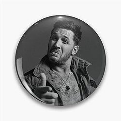 Tom Hardy Pose