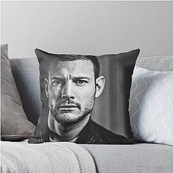 Tom Hopper Aesthetic Throw Pillow
