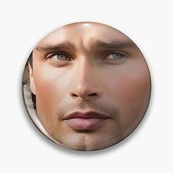 Tom Welling Pin