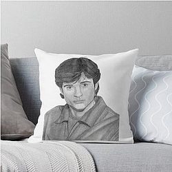 Tom Welling Pillow