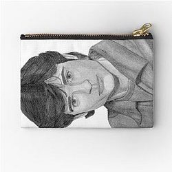 Tom Welling Pouch