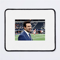 Signal Caller Tony Romo Mouse Pads