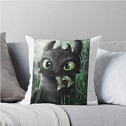 Toothless Throw Pillow