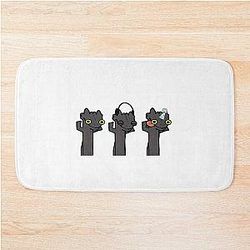 Dancing toothless bath mat