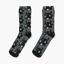 Toothless Doing Socks