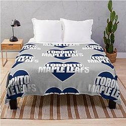 Toronto Maple Leafs Heart 

Throw Blanket