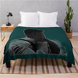 Despairing Toto Wolff Throw Blanket