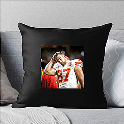 Travis Kelce has won three Super Bowls with his team Travis Kelce Pillows Cover