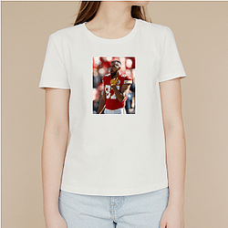 Travis Kelce is considered one of the greatest tight ends ever Travis Kelce T-Shirts
