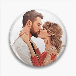 Taylor Swift and Travis Kelce Pin