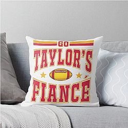 Taylor's Fiancé Travis Kelce Kansas City Game Day Outfit for Fans Throw Pillow