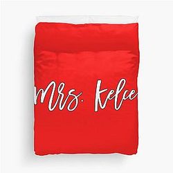 Taylor Swift - Mrs. Kelce! (script) Duvet Cover