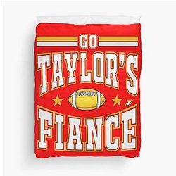 Go Taylor's Fiancé Funny Football Shirt - Travis Kelce Kansas City Game Day Outfit for Swift Fans Duvet Cover