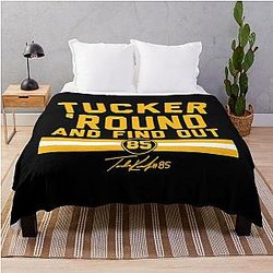 Packers Tucker Kraft Around Find Out Throw Blanket