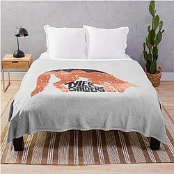 Tyler Childers Fox 70s Throw Blanket