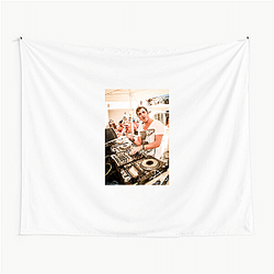 Ummet Ozcan is Dutch Turkish Ummet Ozcan Tapestries