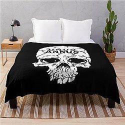 Unus Annus Skull Throw Blanket