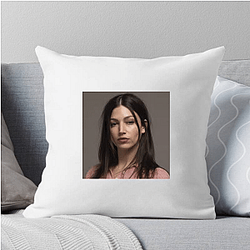 Hollywood Starlet Ursula Corbero Pillows Cover