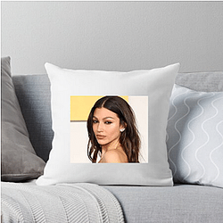 Breakout Actress Ursula Corbero Pillows Cover